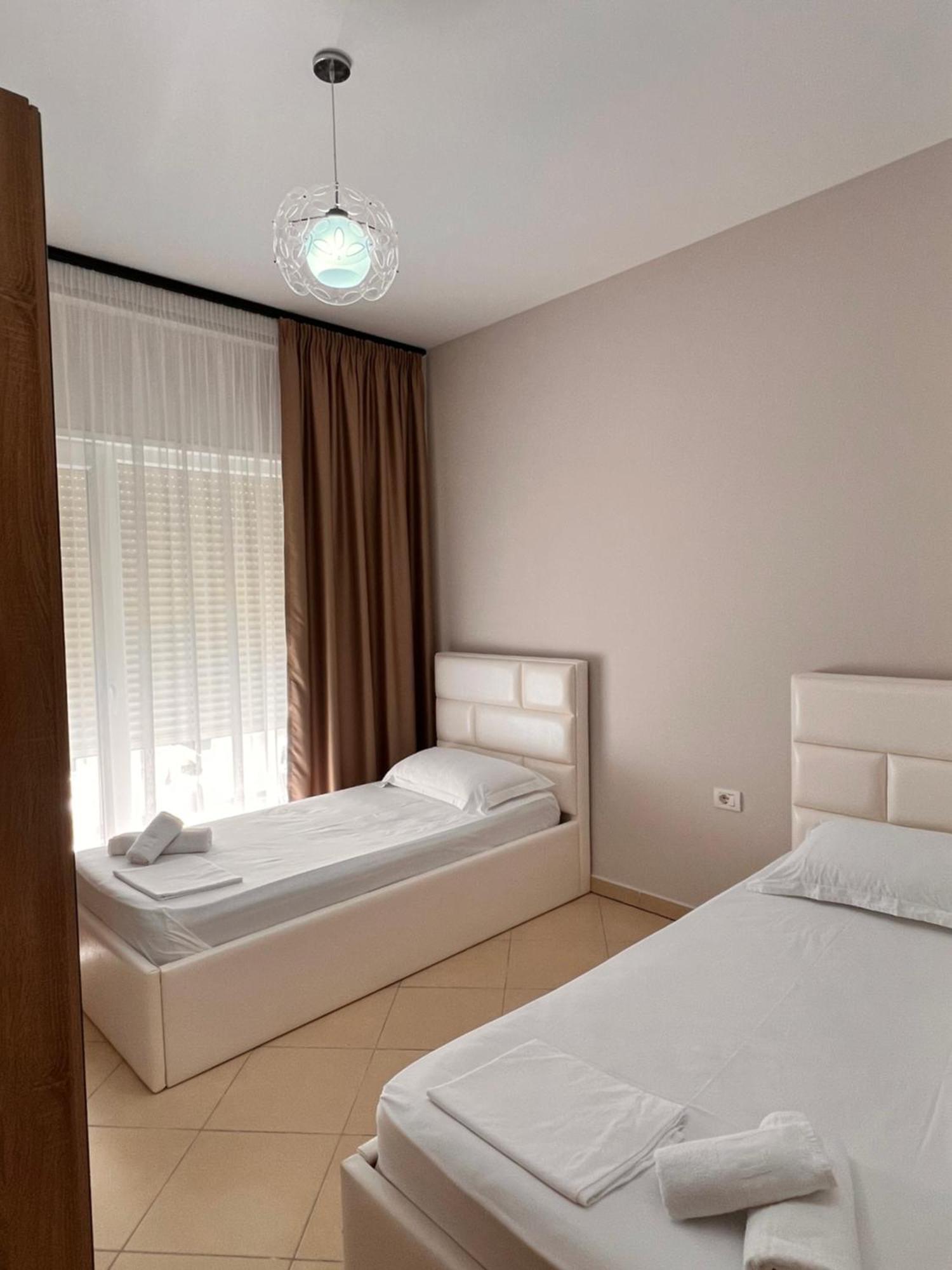 Gjiri Lalzit Home Durres Exterior photo